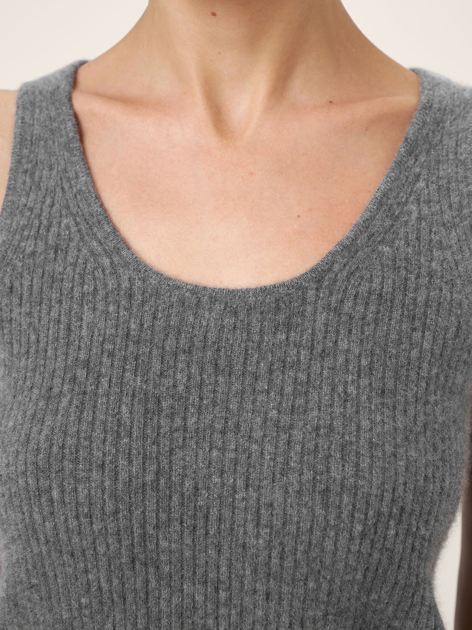 100% Mongolian Cashmere Versatile Crew Neck Tank Top VIVIANA