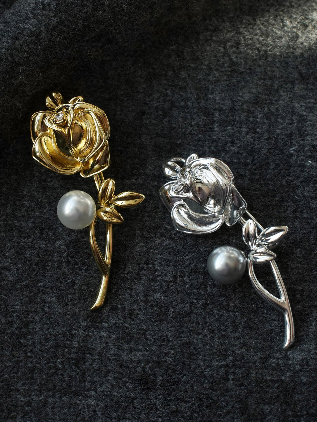 Freshwater Pearl & Alloy Rose Carved Brooch