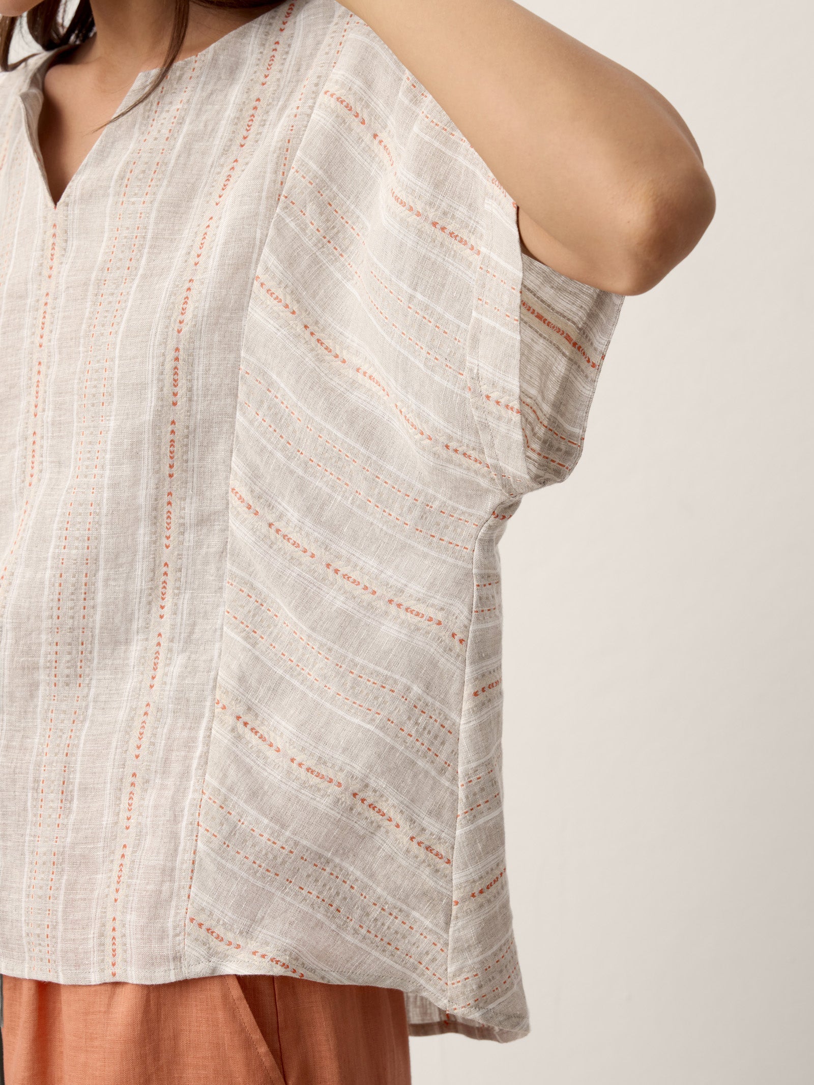 Linen Split-Neck Drop-Shoulder Top KIERA