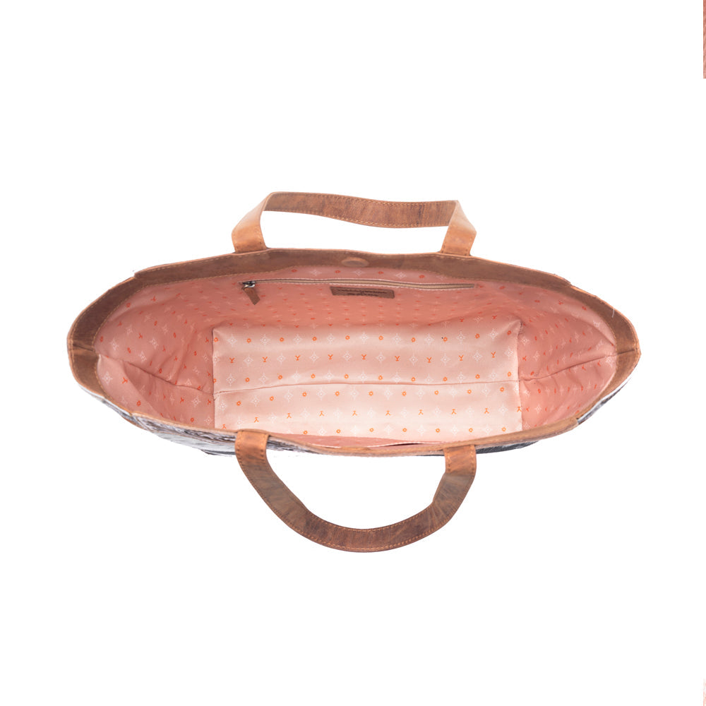 Myra Yellowstone Winter Prairie Handtooled Bag in Ivory Toffee