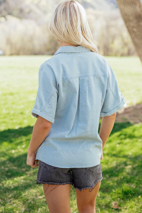 Anais Sleeve Up Loose Shirt