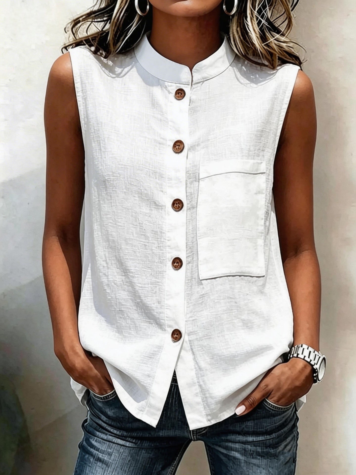 Women's Sleeveless Crop Top with Buttoned Pockets – Solid Color